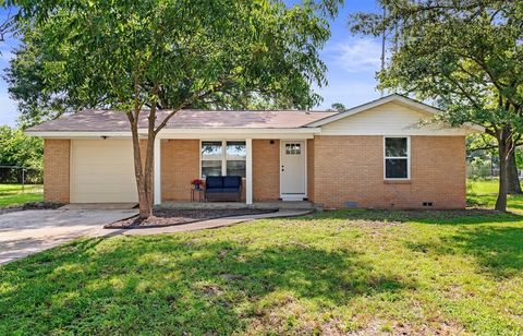 Photo of 119 Tomie Street, Quitman, TX 75783 (MLS # 21314629)