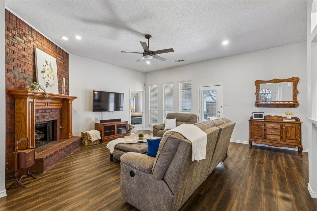 748 Summerfield Drive