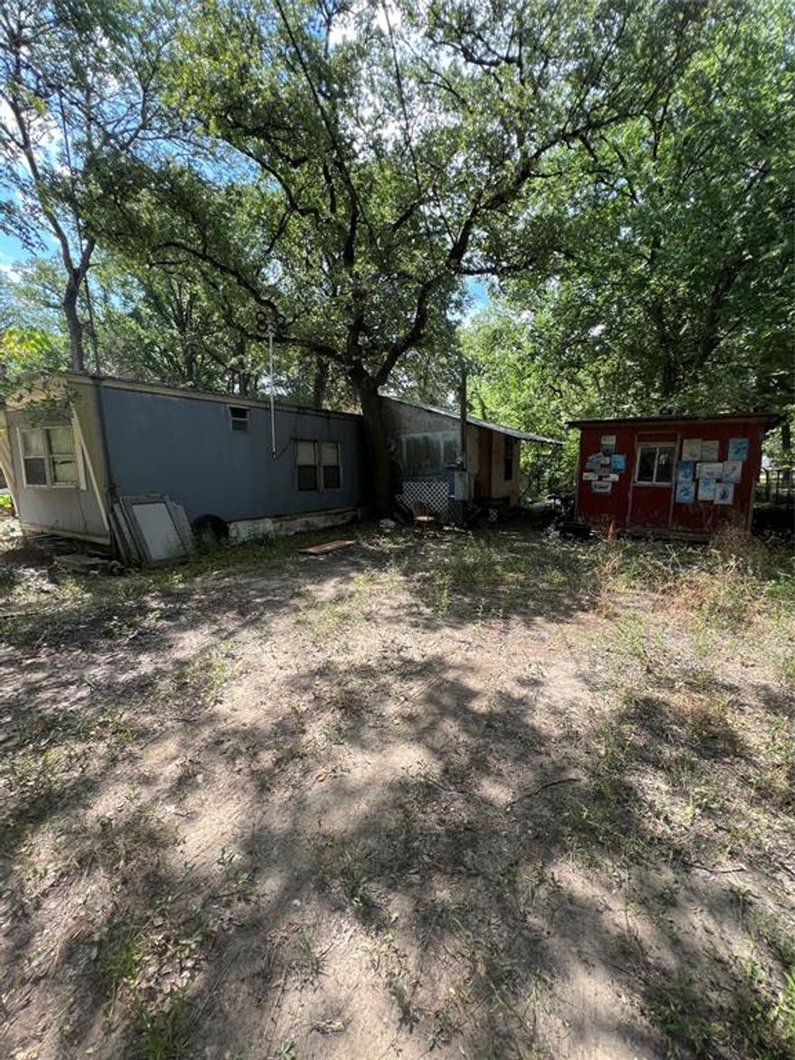 Handy man’s or investors dream project.  
3 bedroom 1.5 bath clean slate ready for renovations. 
This is a large lot on a quiet street with mature trees and 2 sheds on the side yard.  
Buyer to verify all information. 
Bring all cash offers.