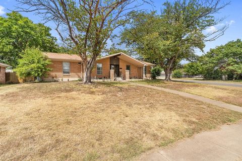 A home in Duncanville