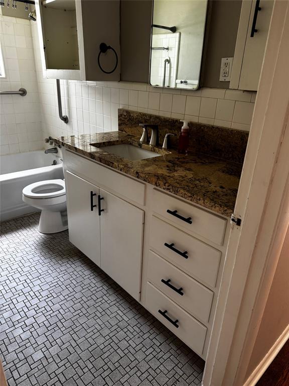 Colonial Hill Sub - Residential Income