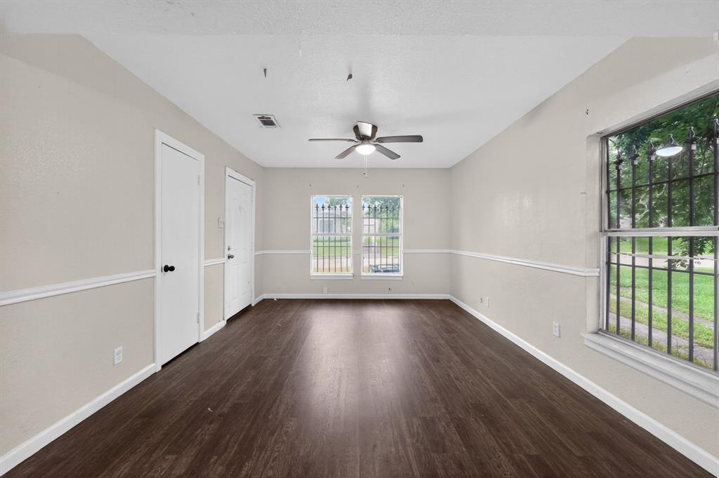 Deerpath Village 04 - Residential