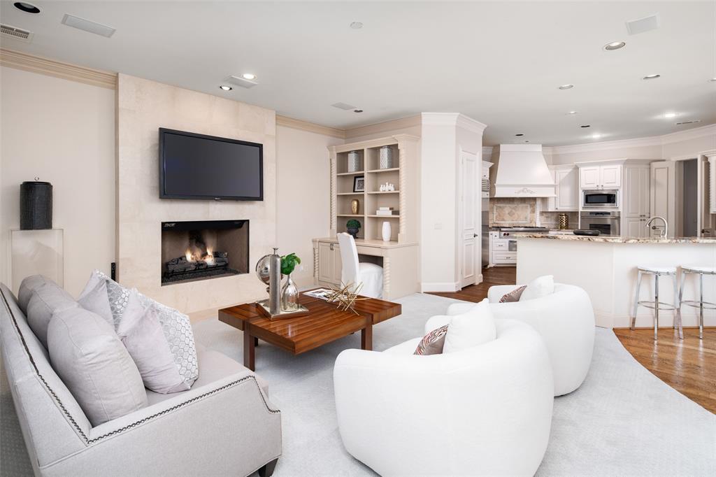 Jackson Heights 01 - Residential