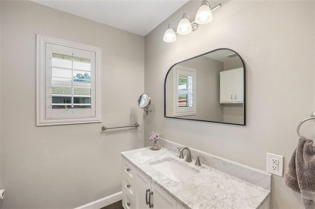 Sandhurst Manor - Residential