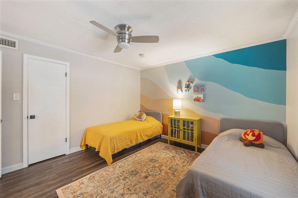 Sandhurst Manor - Residential