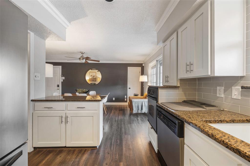 Sandhurst Manor - Residential