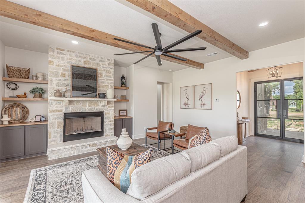 The Shores on Richland Chambers Lake - Residential