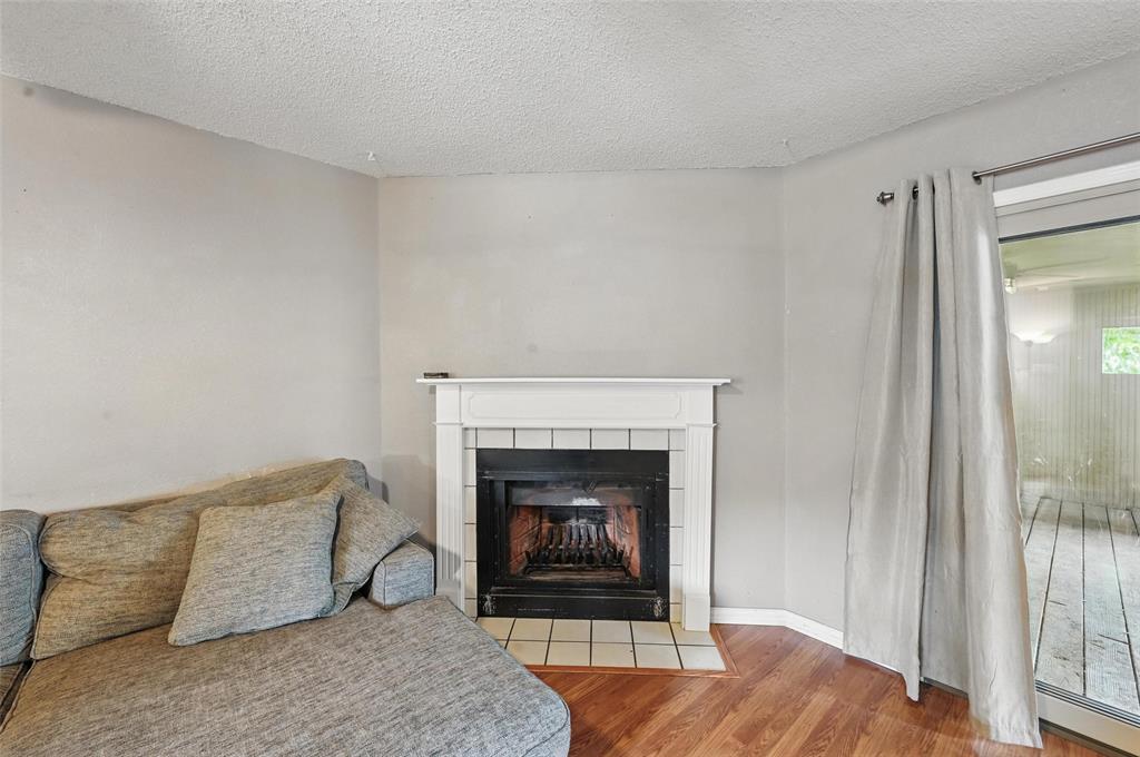 4841 Woodstock Drive