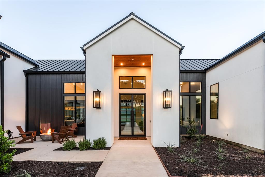 1129 Beacon Shore Road