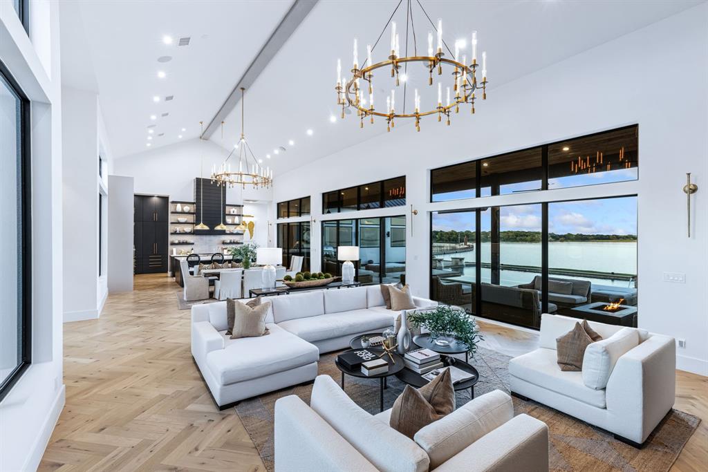 1129 Beacon Shore Road