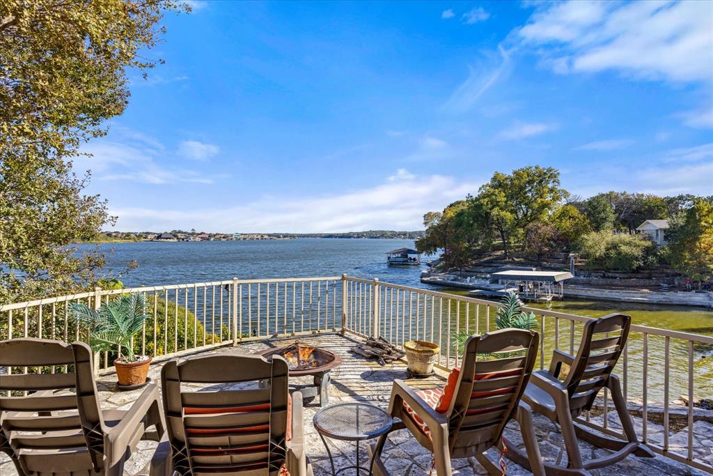 Lakecrest Manor - Residential