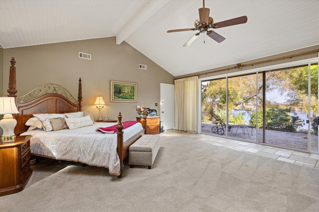 Lakecrest Manor - Residential