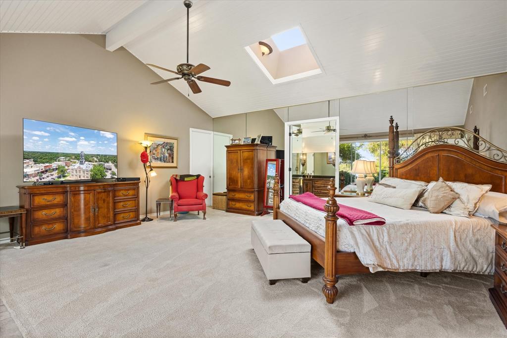 Lakecrest Manor - Residential