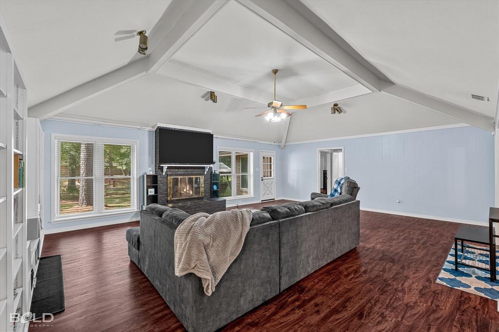 7016 Bobtail Drive