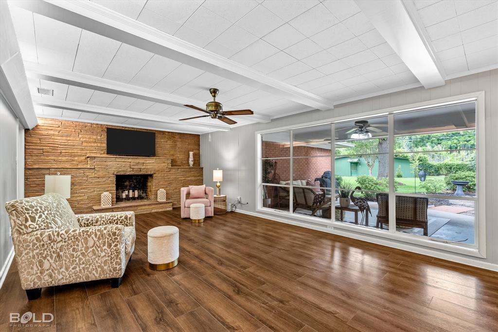 Shreveport, Louisiana 71105, United States, 3 Bedrooms Bedrooms, ,3 BathroomsBathrooms,Residential,Active,142571