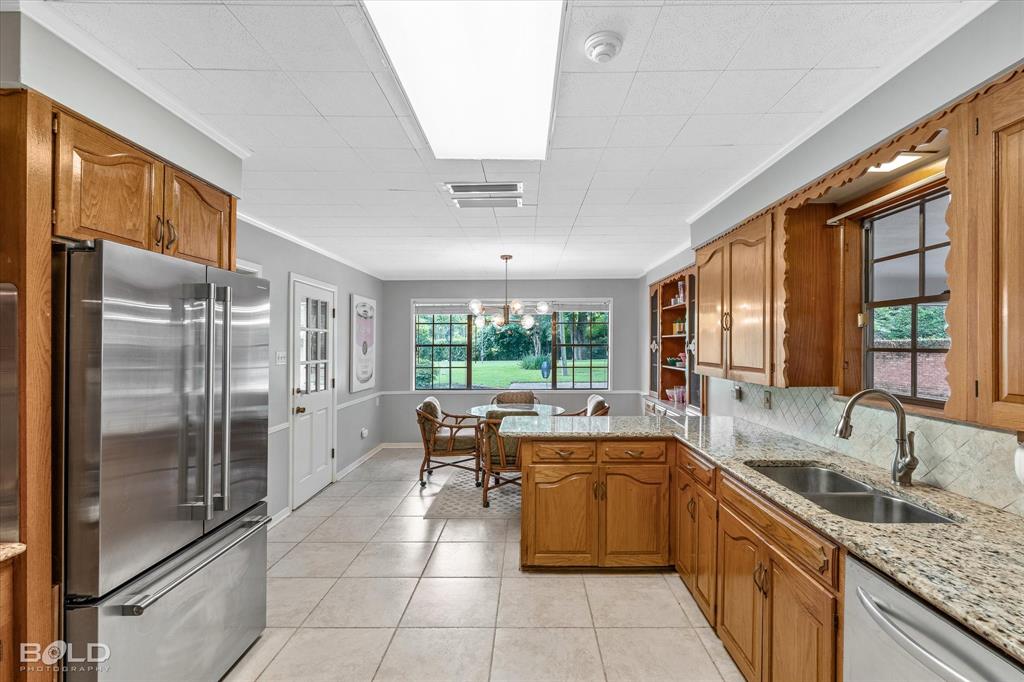 Shreveport, Louisiana 71105, United States, 3 Bedrooms Bedrooms, ,3 BathroomsBathrooms,Residential,Active,142571