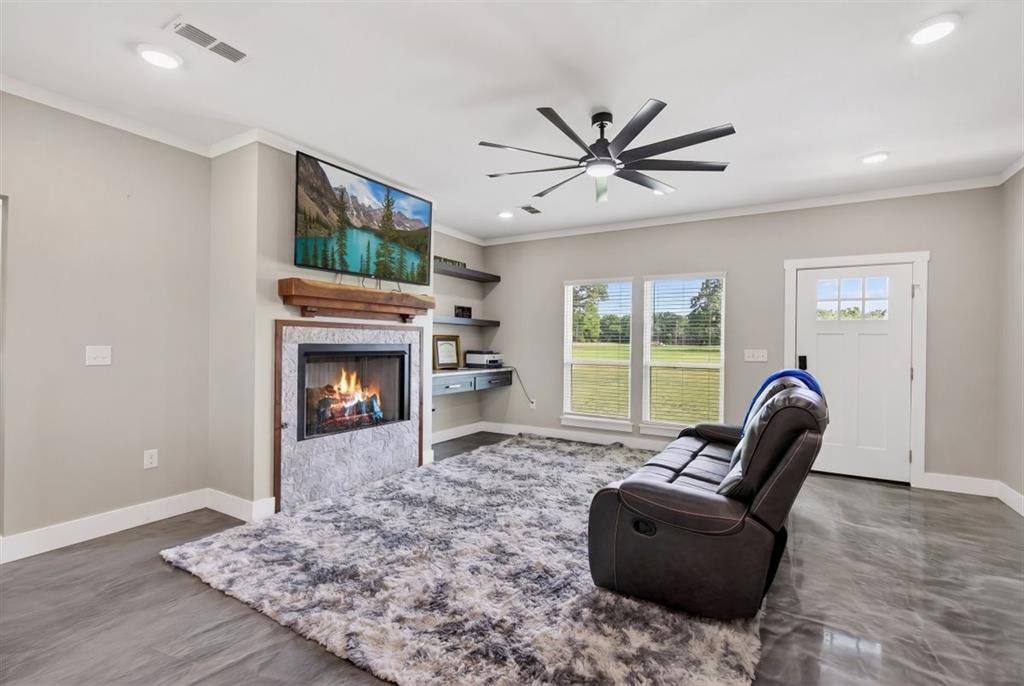 9968 County Road 1200