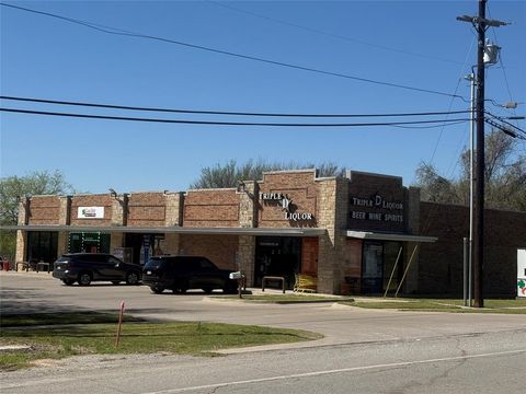 323 W 4th Street Weatherford TX 76086