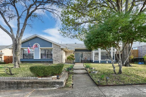 Photo of 322 Allegheny Trail Lane, Garland, TX 75043 (MLS # 21407511)