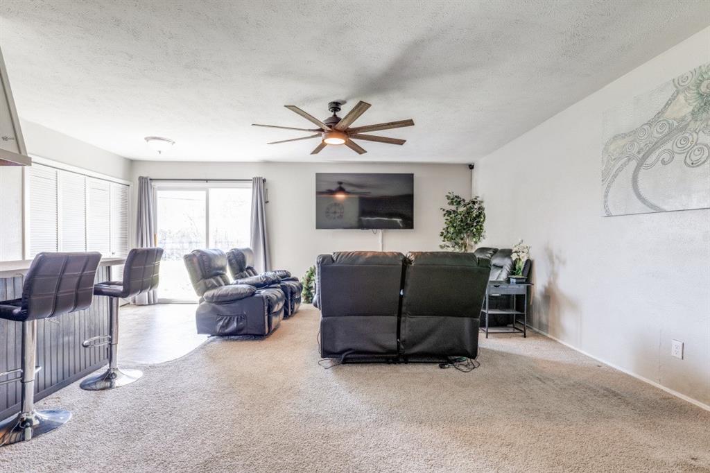 2308 Foxglen Court