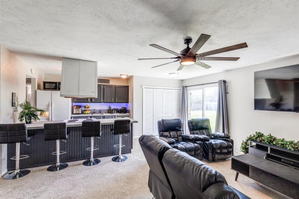 2308 Foxglen Court