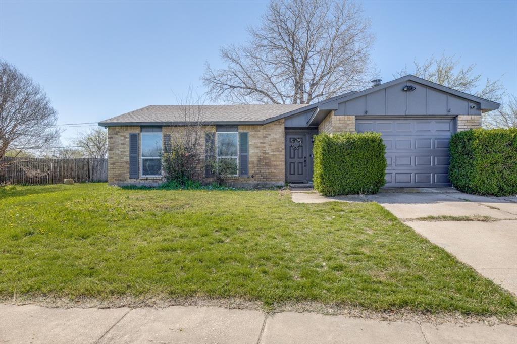 2308 Foxglen Court