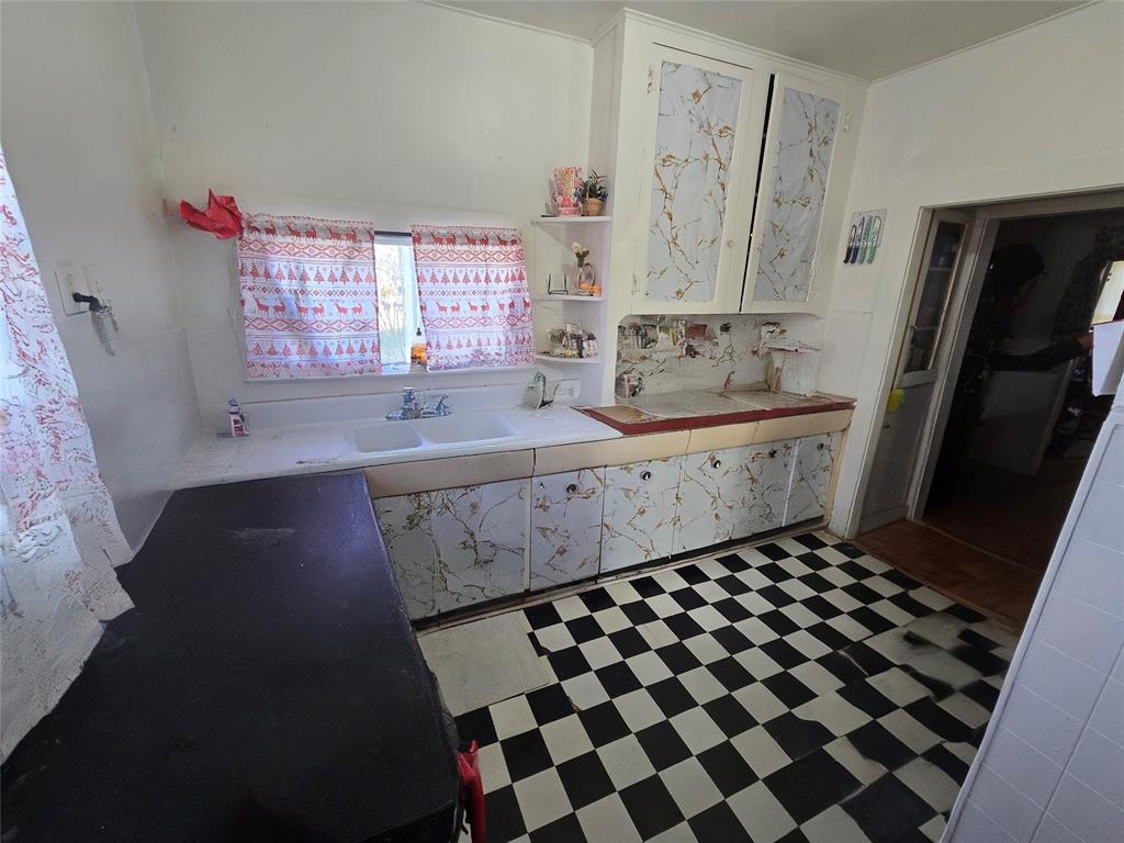 F&Sw Blundell 10 - Residential