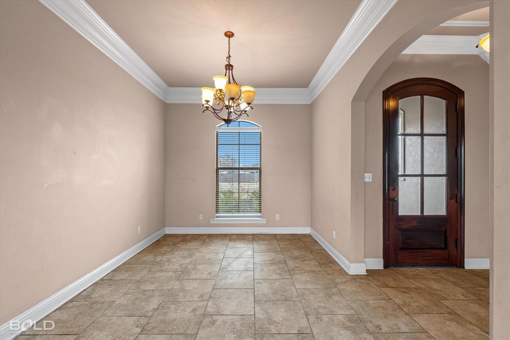 Village Tiburon 06 - Residential