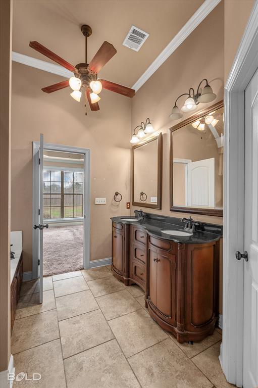 Village Tiburon 06 - Residential