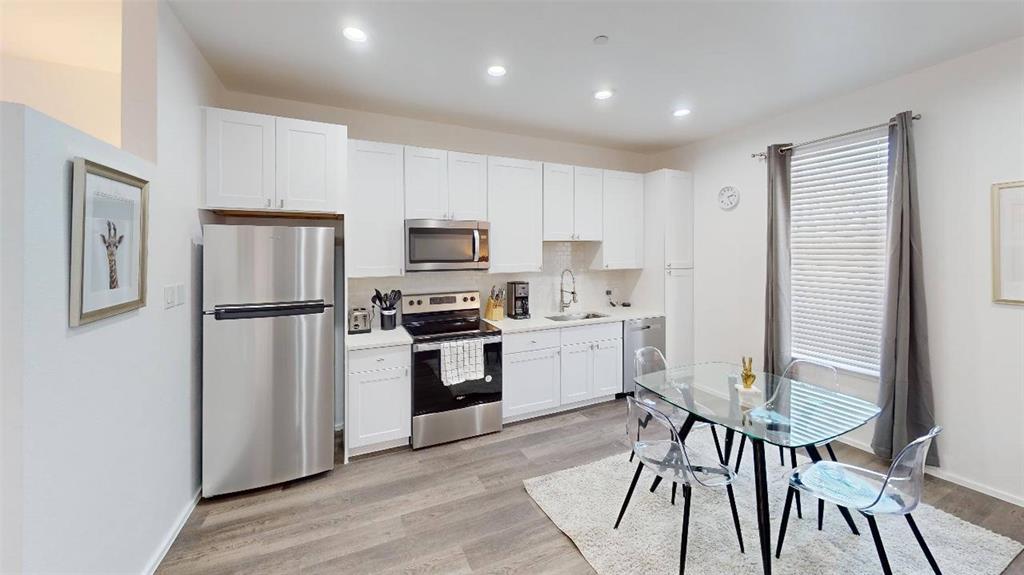 Trunk Ave Twnhms - Residential Lease