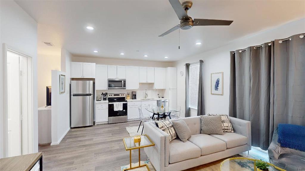 Trunk Ave Twnhms - Residential Lease