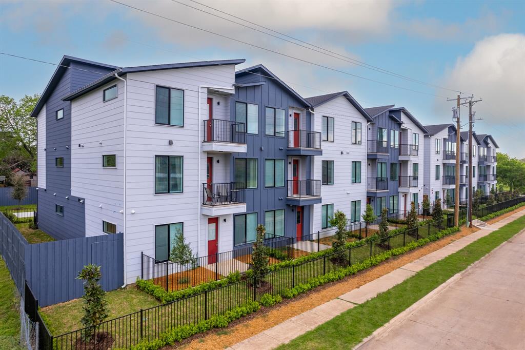 Trunk Ave Twnhms - Residential Lease