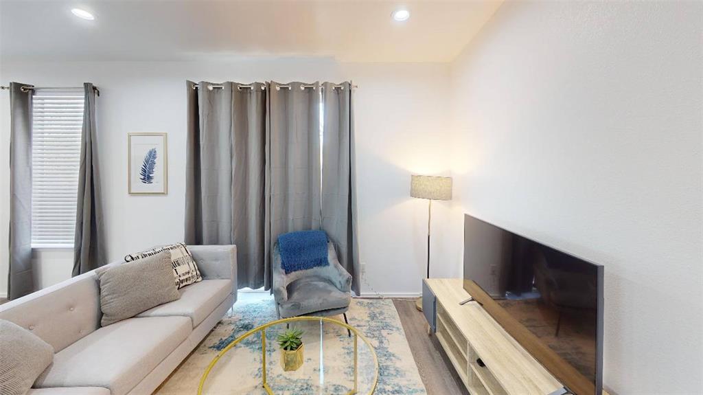 Trunk Ave Twnhms - Residential Lease