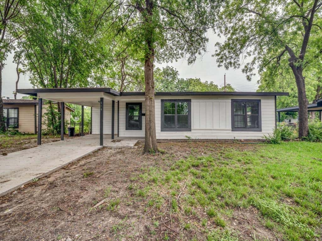 Photo of 616 Leyenda Drive, Mesquite, TX 75149 (MLS # 21323716)