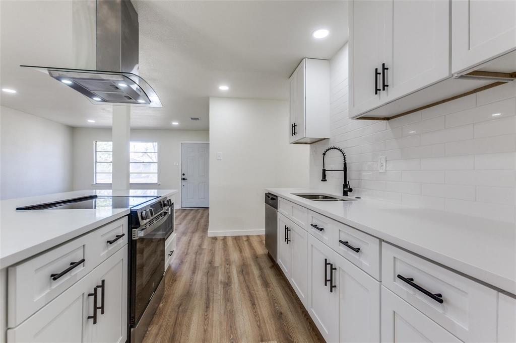 1207 Crestridge Drive