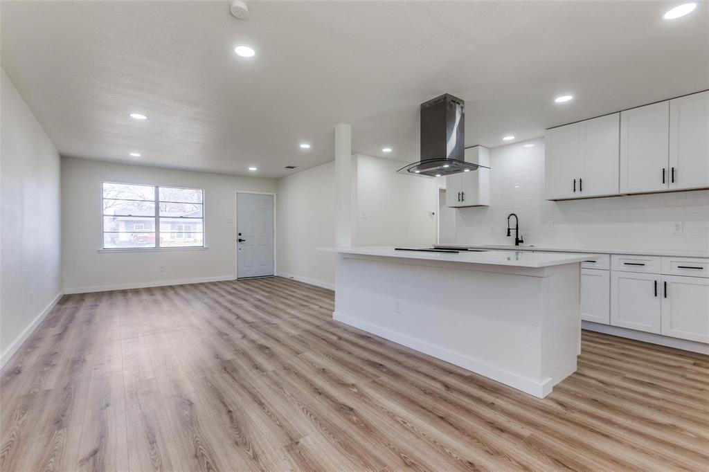 1207 Crestridge Drive