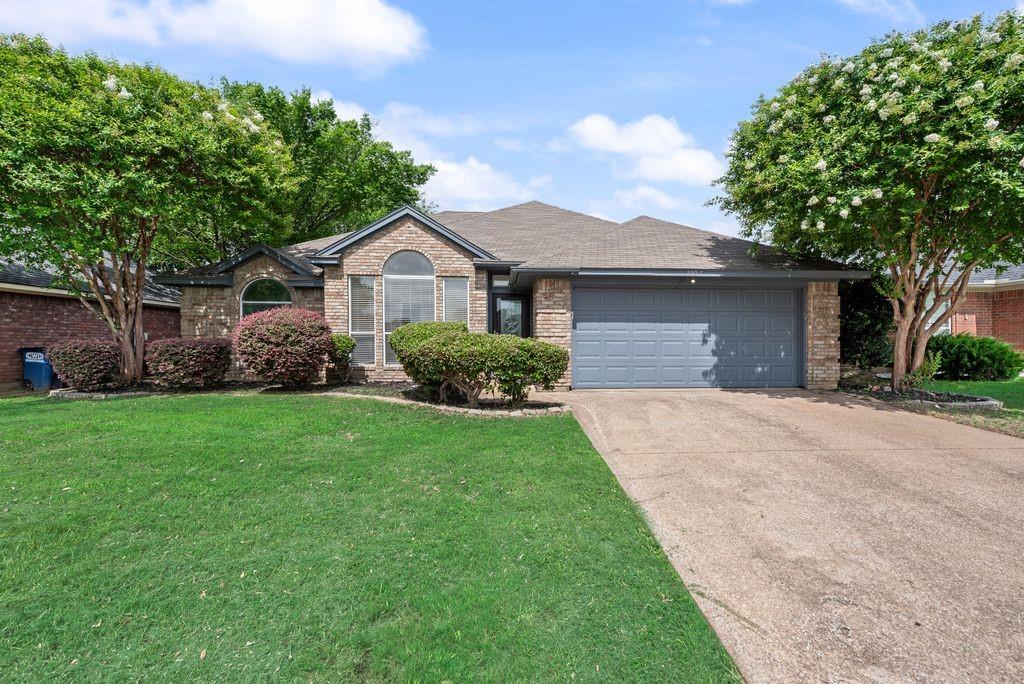 2907 Clairemont Lane