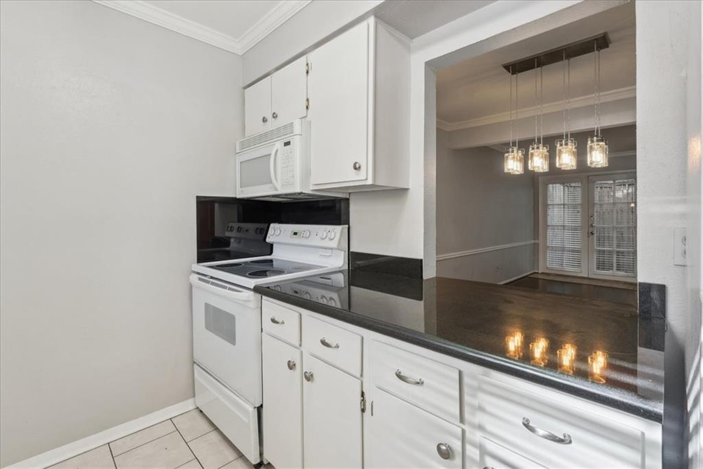 Dickason Condo 3627 - Residential Lease