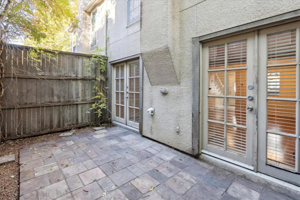 Dickason Condo 3627 - Residential Lease