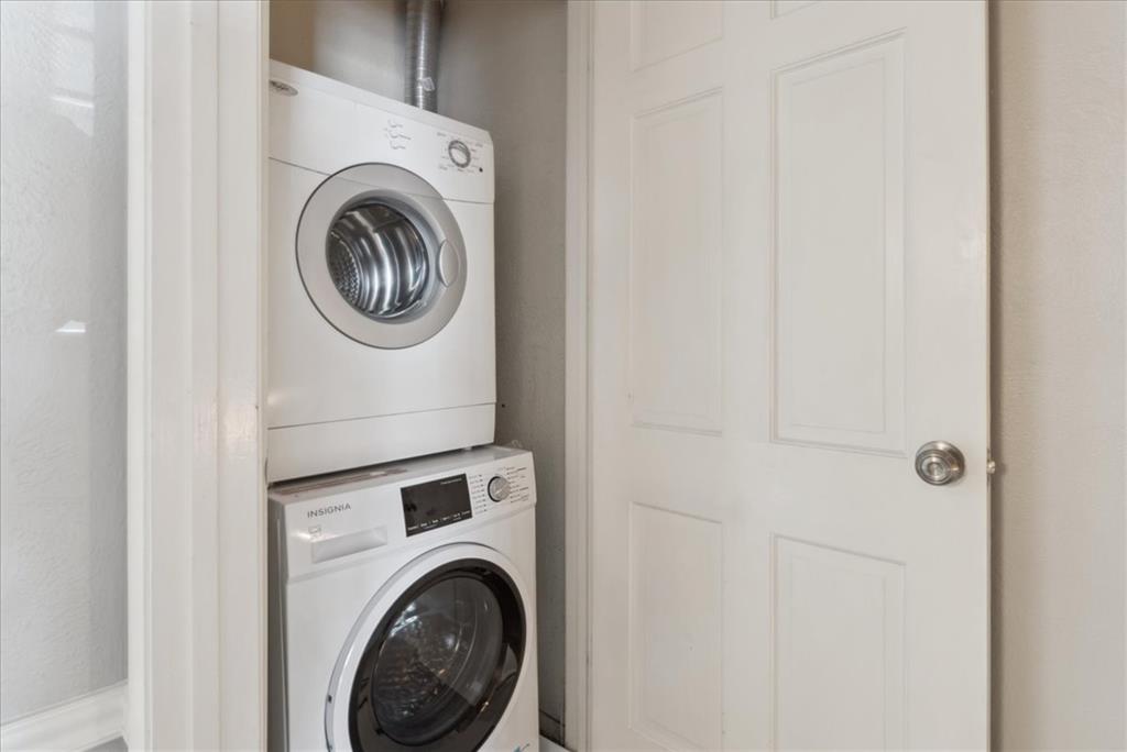 Dickason Condo 3627 - Residential Lease