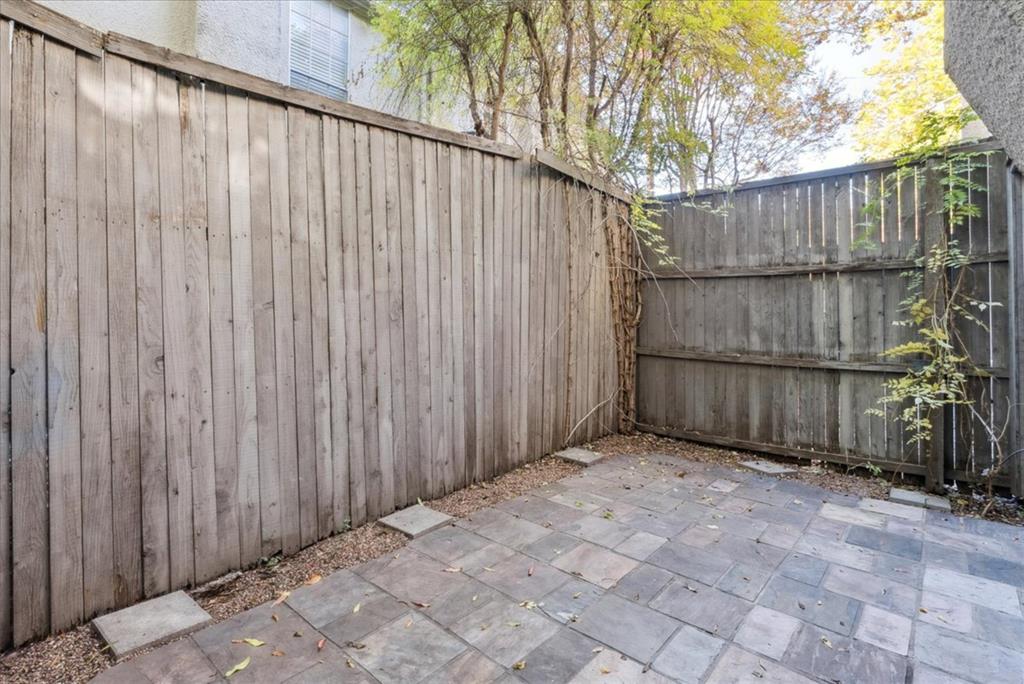 Dickason Condo 3627 - Residential Lease