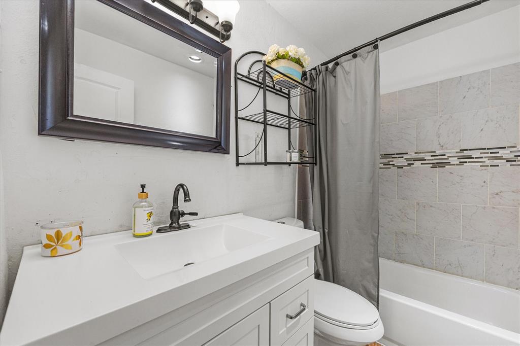 Kenwood Heights 01 - Residential