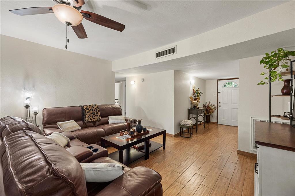 Kenwood Heights 01 - Residential