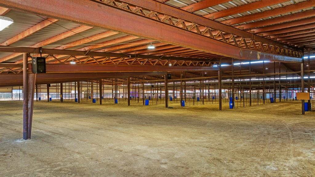 na - Commercial Sale