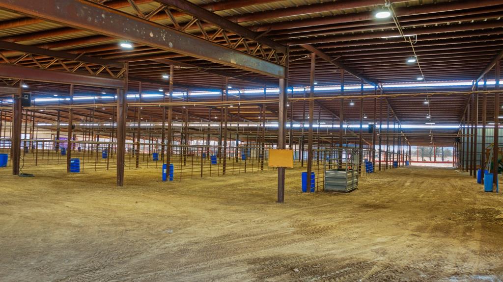 na - Commercial Sale