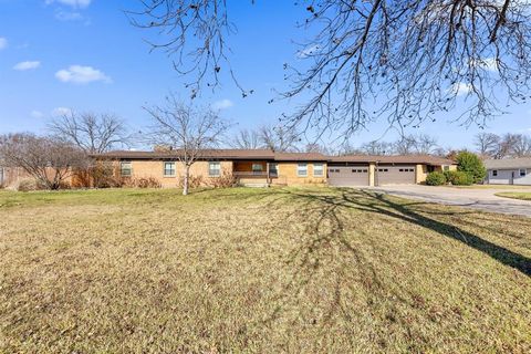 8312 Llano Avenue Benbrook TX 76116