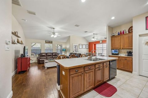 Tiny photo for 4017 Heavenly Way, Heartland, TX 75126 (MLS # 21209648)