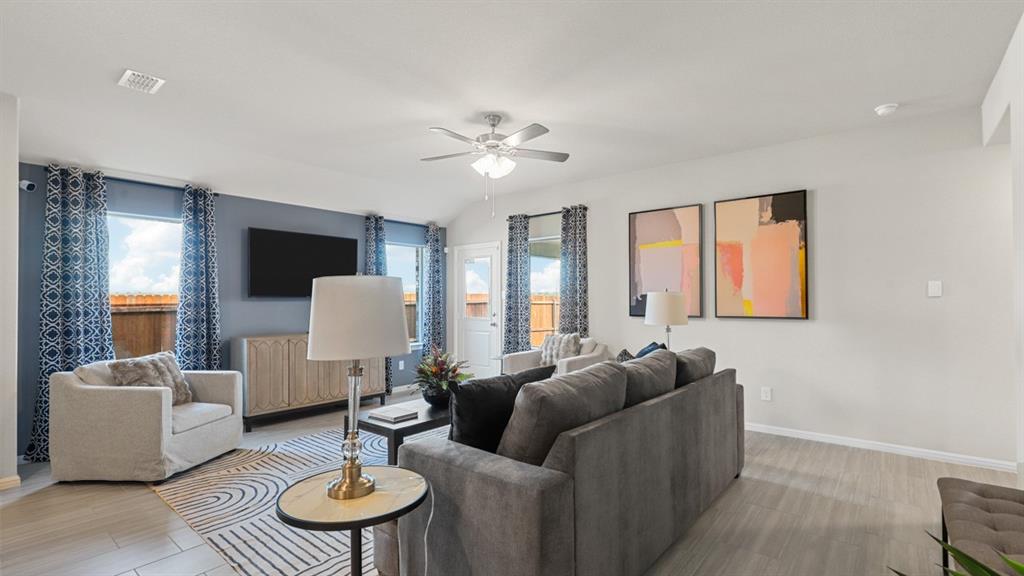 Townes Landing - D.R. Horton - Residential