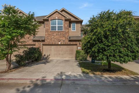 1928 Argyle Lane Lewisville TX 75067