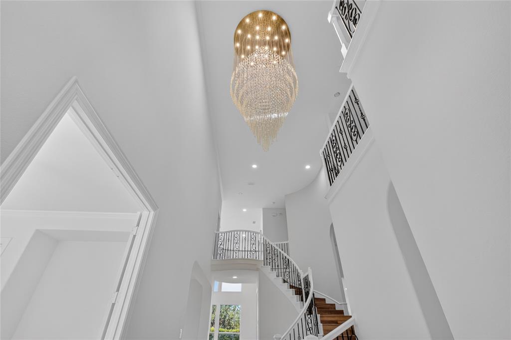 5968 Louis Lane
